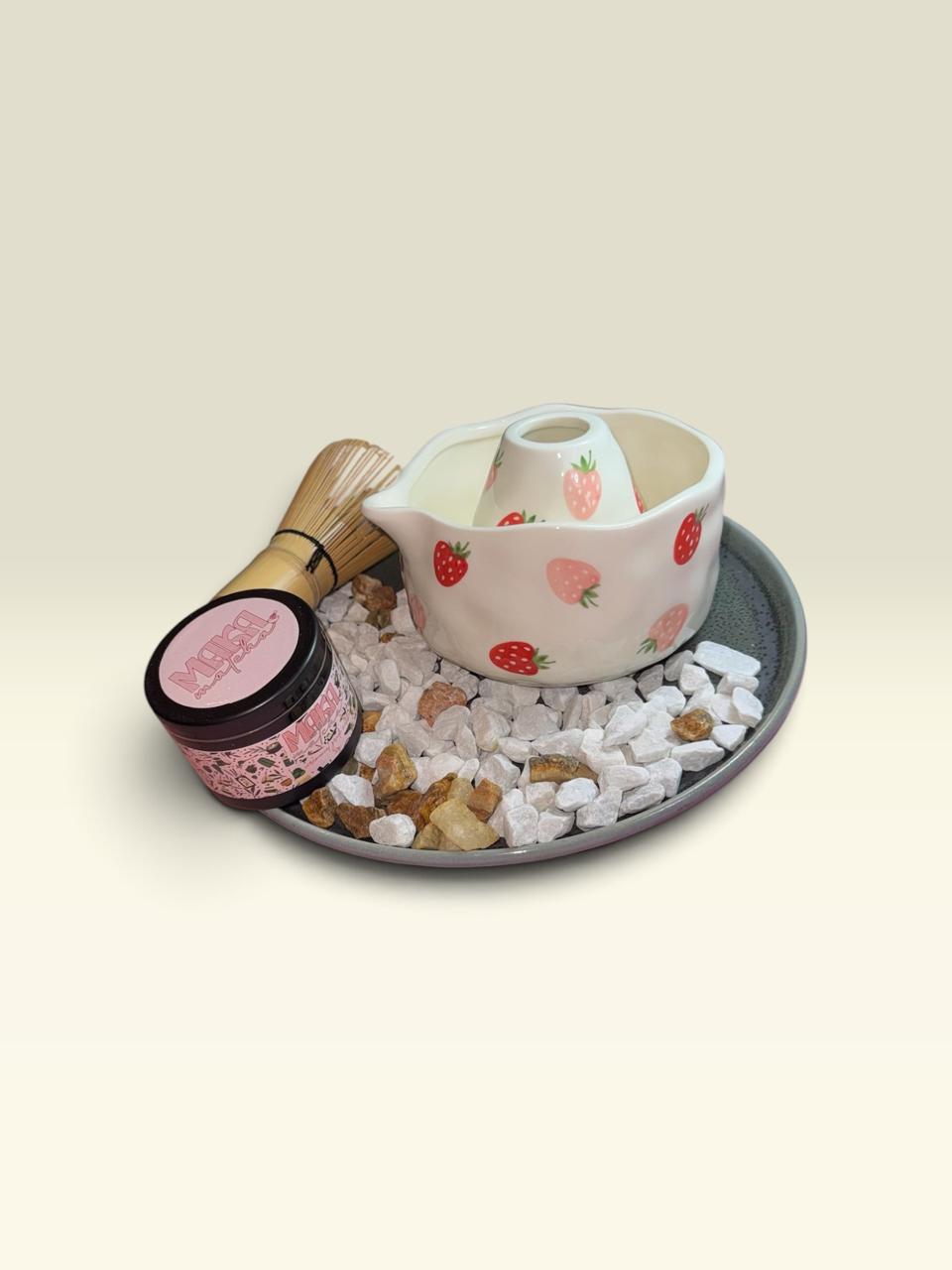 Matcha Kit &ndash; Strawberries design